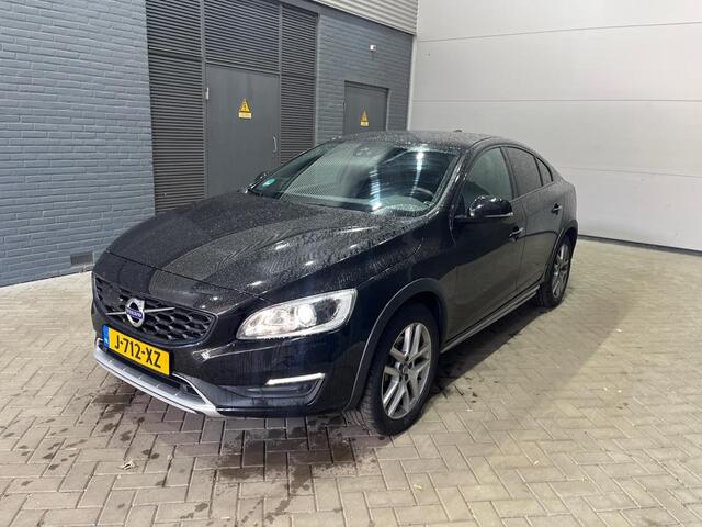 Volvo S60 CC Cross Country T5 AWD Pro | ACC | BLIS | Leder | Trekhaak | 18 Inch