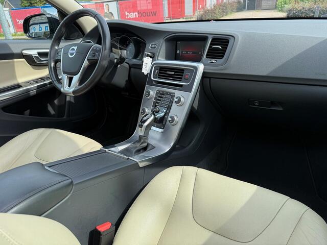 Volvo S60 Cross Country 2.0 T5 245 pk AWD Geartronic