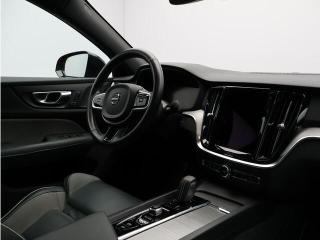 Volvo S60 2.0 B3 R-Design / Trekhaak / Harman Kardon / 360 camera / Adaptive Cruise Control / Elek. verstelbare voorstoelen / BLIS