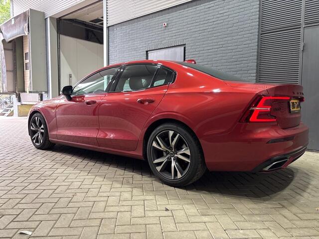 Volvo S60 T5 R-Design | ACC | BLIS | harman/kardon | Stoel+Stuurverwarming | Camera