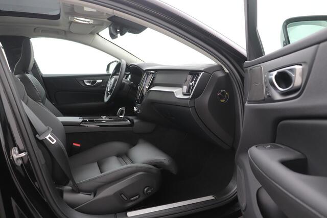 Volvo S60 T8 Recharge Plus Dark | Panoramadak | 360 Camera | ACC | BLIS | Harman/Kardon | Stoel+Stuurverwarming