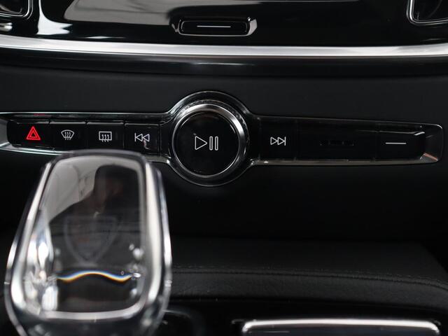 Volvo S60 2.0 Recharge T6 Inscription | Leder | Stoel & stuurverwarming | Camera | Harman/Kardon | Adaptive cruise | Carplay | Keyless | Memory | Navigatie | Parkeerhulp | Dodehoek detectie | Full LED
