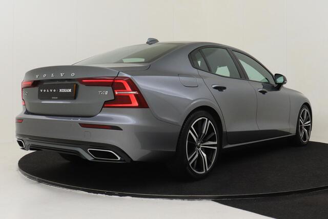 Volvo S60 T4 AUT. R-DESIGN -CAMERA|TREKHAAK|19"|BLIS|ADAP.CRUISE|POWER-SEAT