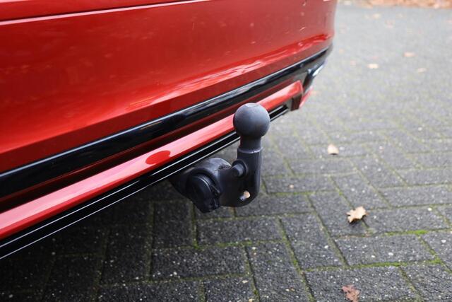 Volvo S60 2.0 T4 R-Design CAMERA LEER CARPLAY MEMORY TREKHAAK-ELEC. STOELVERW. DAB ZWARTE-HEMEL HARMAN&KARDON 2xELEC.VERST.STOELEN 18"LMV ENZ!