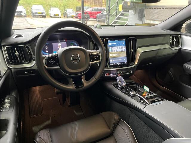 Volvo S60 T8 Recharge Ultimate Dark | Bowers&Wilkins | Head-Up | Panoramadak | 360° Camera | BLIS