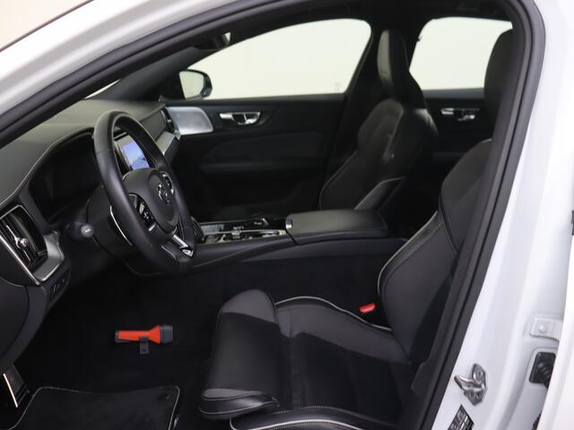 Volvo S60 2.0 T8 AWD Twin Engine R-Design | Bowers & Wilkins | Schuifdak | Camera | Leder Met Geheurgen Functie |
