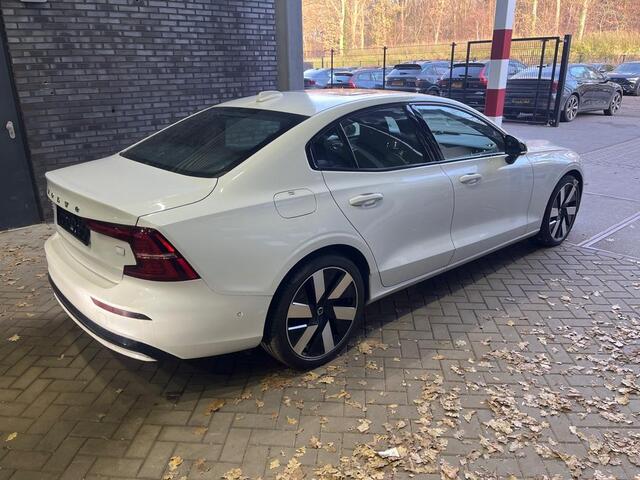 Volvo S60 T8 Recharge Ultimate Dark | Bowers&Wilkins | Head-Up | Panoramadak | ACC | 360° Camera