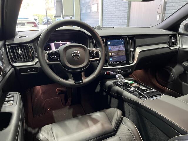 Volvo S60 T8 Recharge Ultimate Dark | Bowers&Wilkins | Head-Up | Panoramadak | ACC | 360° Camera