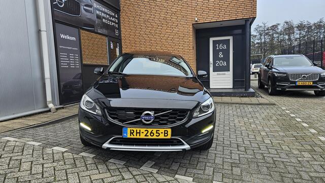 Volvo S60 Cross Country 2.0 T5 AWD Nordic+