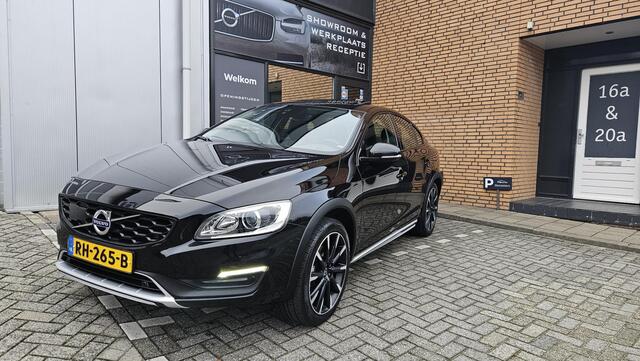Volvo S60 Cross Country 2.0 T5 AWD Nordic+