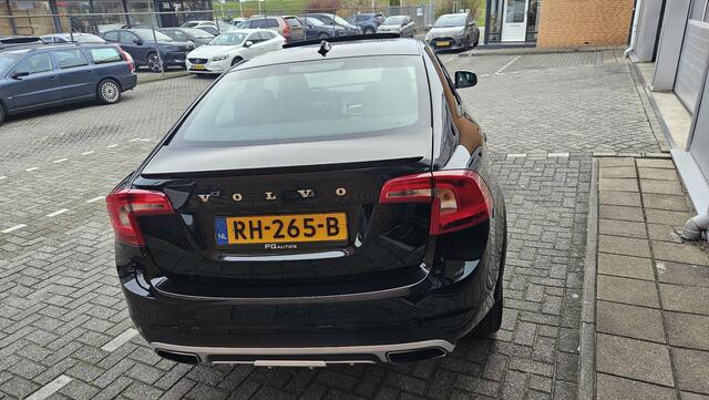 Volvo S60 Cross Country 2.0 T5 AWD Nordic+