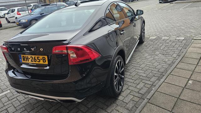 Volvo S60 Cross Country 2.0 T5 AWD Nordic+