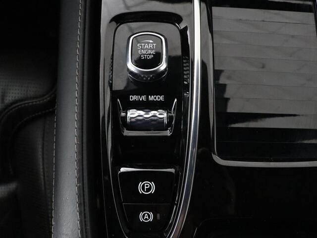 Volvo S60 2.0 Recharge T6 R-Design | Panoramadak | Leder | 360 Camera | Head-Up | Adaptive cruise | Stoelventilatie | Harman/Kardon | Massage | Carplay | Navigatie | Full LED | Memory | PHEV | Plug In