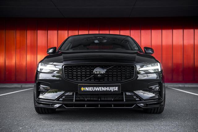 Volvo S60 2.0 B4 Ultimate Dark | Heico bodykit | 360° camera | Panorama dak | 21" | Harman & Kardon | Head-Up display | Sport Onderstel |