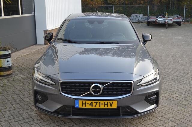 Volvo S60 2.0 T4 R-Design BTW