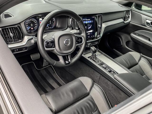 Volvo S60 2.0 T4 R-Design | INTELLISAFE SURROUND | SCHUIF/KANTELDAK | LED | STOELVERWARMING |