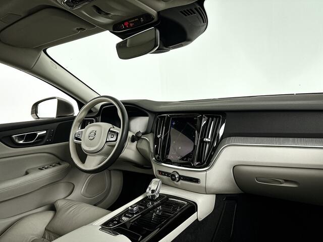 Volvo S60 Recharge T8 AWD Inscription | Panoramadak | Parkeercamera | Stoel- en Stuurverwarming | Trekhaak