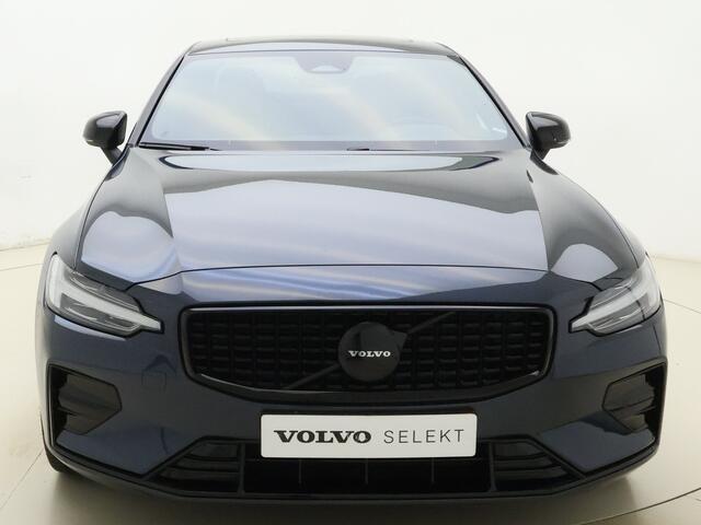 Volvo S60 B4 211pk Plus Dark / Schuif-kanteldak / H&K Audio / Semi elektrische trekhaak / Geventileerd leder / Getint glas / Stoel&Stuurverwarming.