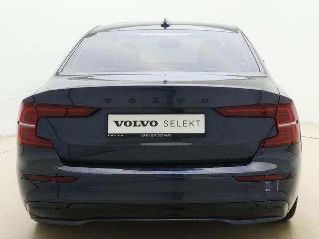 Volvo S60 B4 211pk Plus Dark / Schuif-kanteldak / H&K Audio / Semi elektrische trekhaak / Geventileerd leder / Getint glas / Stoel&Stuurverwarming.