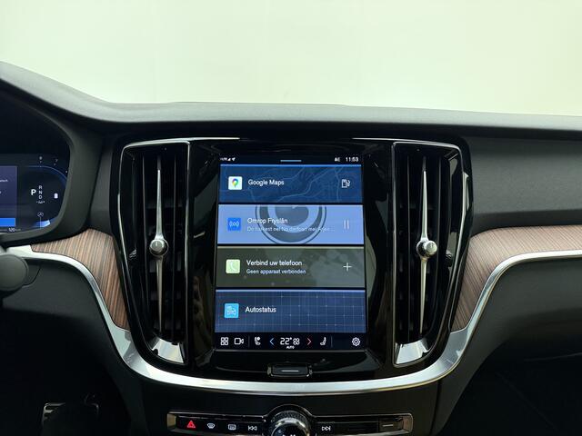 Volvo S60 B4 211pk Plus Dark / Schuif-kanteldak / H&K Audio / Semi elektrische trekhaak / Geventileerd leder / Getint glas / Stoel&Stuurverwarming.