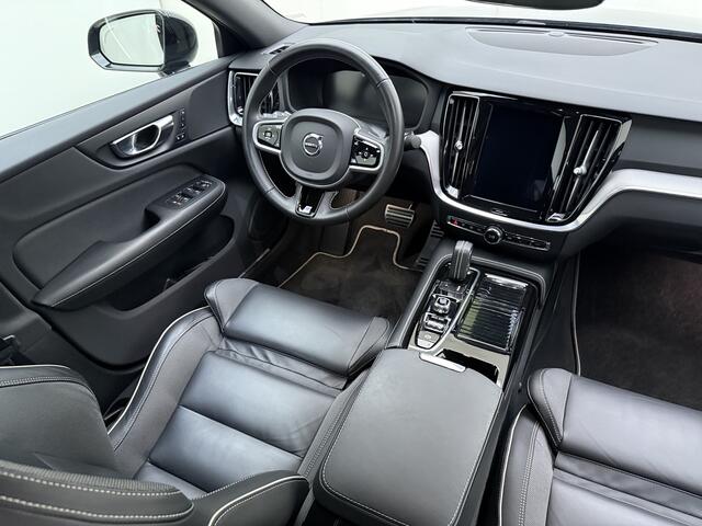 Volvo S60 T6 AWD Twin Engine R-Design | Sportstoelen | Trekhaak | Hemel donker | Camera achter | Stoelverwarming | Memory |