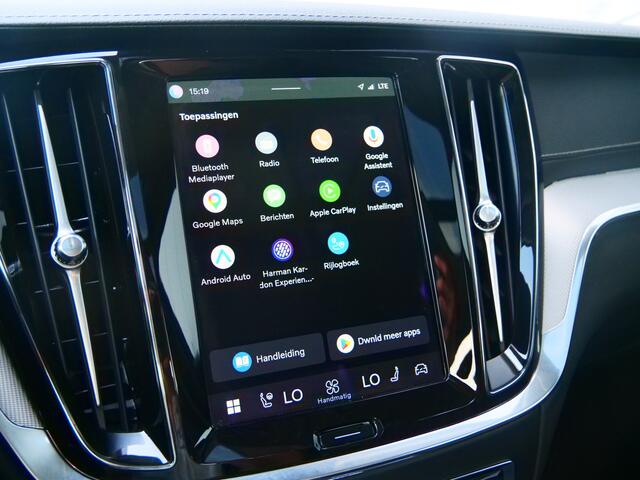 Volvo S60 2.0 Recharge T6 350Pk AWD Ultimate Dark Trekhaak / 360 Camera / Harman-kardon / Apple Carplay