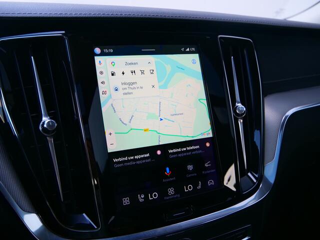 Volvo S60 2.0 Recharge T6 350Pk AWD Ultimate Dark Trekhaak / 360 Camera / Harman-kardon / Apple Carplay