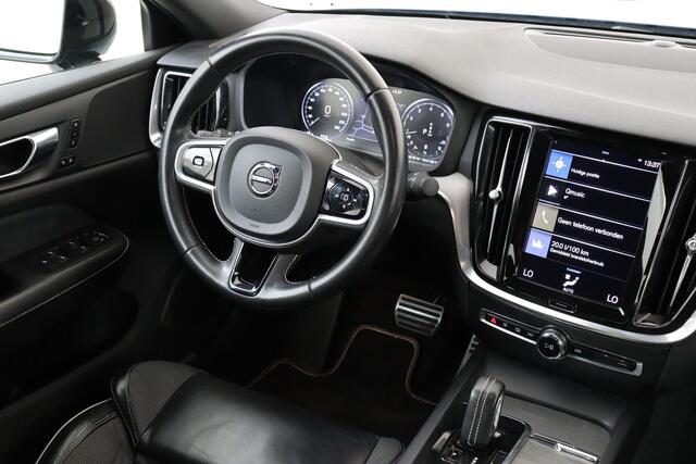 Volvo S60 B3 (M-HYBRID) R-DESIGN -CAMERA|POWER-SEAT|KEYLESS|ADAP.CRUISE|BLIS|CARPLAY|19"