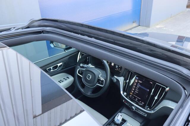 Volvo S60 2.0 B3 Inscription | Lounge Pack | Elektrisch panorama-dak | 360 Camera | Zie optielijst!