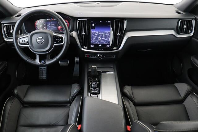 Volvo S60 B4 (M-HYBRID) R-DESIGN -PANO.DAK|HARMAN/KARDON|CAMERA|SPORTSTOELEN|KEYLESS|RESERVEWIEL|STYLING|19"