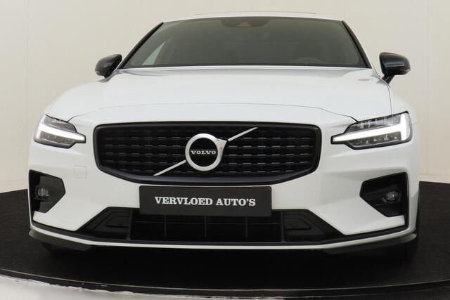 Volvo S60 B4 (M-HYBRID) R-DESIGN -PANO.DAK|HARMAN/KARDON|CAMERA|SPORTSTOELEN|KEYLESS|RESERVEWIEL|STYLING|19"