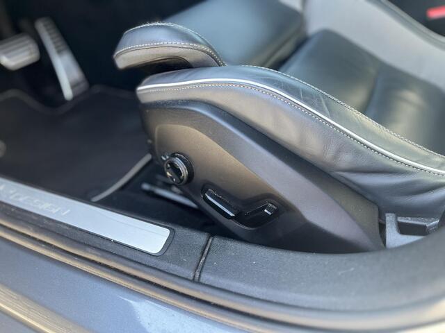 Volvo S60 T4 R-Design | Trekhaak | Memoryseats | Parkeercamera |