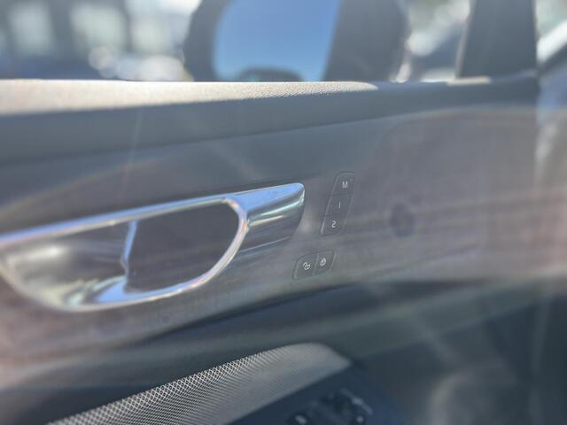 Volvo S60 T4 R-Design | Trekhaak | Memoryseats | Parkeercamera |