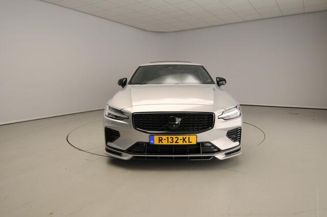 Volvo S60 2.0 Recharge T6 AWD Plus Dark Leder / Trekhaak / Schuifdak / Alu wielen