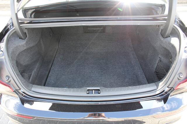 Volvo S60 B5 251PK Automaat R-Design | Styling-kit | Adapt. Cruise | Schuif/kanteldak | 20" LMV | Trekhaak | DAB |