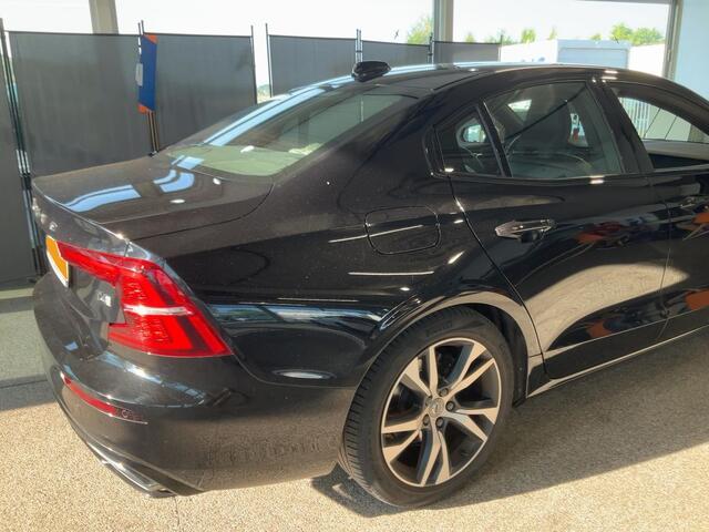 Volvo S60 2.0 T4 R-DESIGN AUTOMAAT Lederen sportstoelen | Open dak | Harman Kardon | HUD