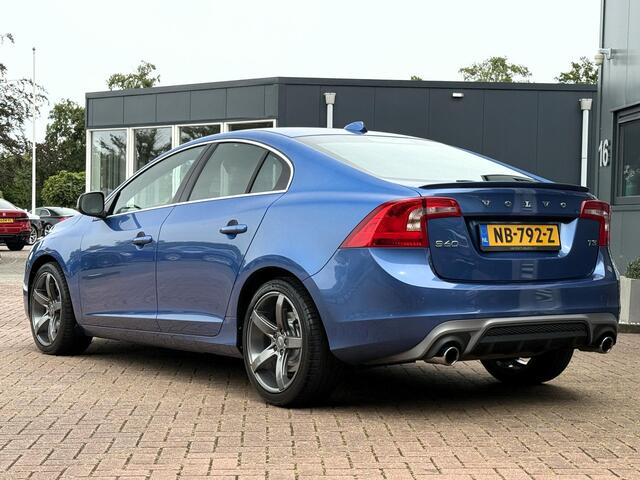 Volvo S60 2.0 T3 R-Design / Bursting Blue / 2de Eigenaar
