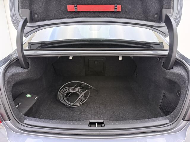 Volvo S60 T8 405pk AWD Polestar Engineered / Panoramadak / 20'' / Styling Kit / Black Pack / Harman&Kardon Audio / Head-Up / Flippers / Getint Glas / 360 Camera / DAB / Full-LED / Gelaagd Glas /
