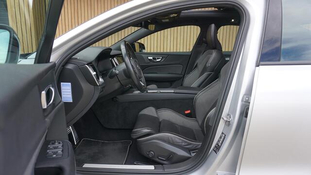 Volvo S60 2.0 163pk B3 R-Design & Style-Pack Pano.Dak *Black Style* Leder ACC Virtual Cockpit BLIS 19inch LM Stoel/Stuurwiel V.W. *NL auto* Unieke staat!