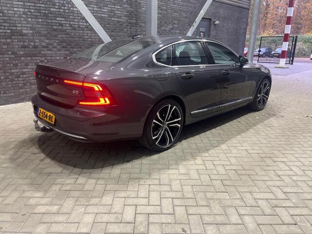 Volvo S90 B5 Ultimate Bright | Schuif/kanteldak | Head-Up | harman/kardon | 360° Camera | Trekhaak