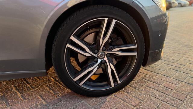 Volvo S90 2.0 T8 AWD Inscription BOMVOL! HUD / WEGKLAPBARE TREKHAAK / PANO / ELEK ACHTERKLEP