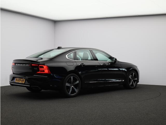 Volvo S90 2.0 T4 Inscription Head-Up Display / Stoelmassage / Stoelventilatie / Stuurwiel-, stoel- & achterbankverwarming / Elektr. stoelverstelling / 19 Inch / DAB /