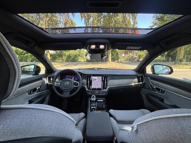 Volvo S90 T8 455pk AWD Ultimate Dark B&W Head-Up Luchtvering Tailored Wool