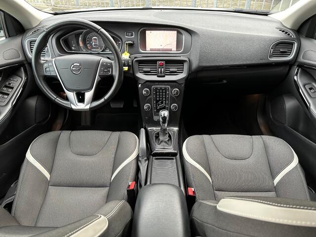 Volvo V40 Cross Country T3 Dynamic Edition Automaat Navi Clima Cruise PDC