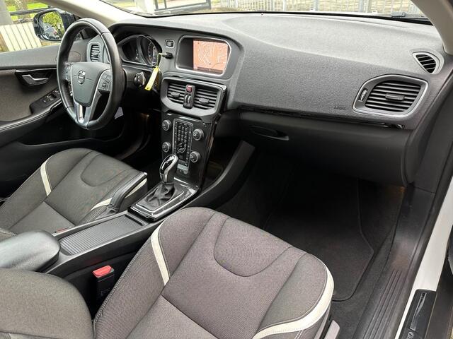 Volvo V40 Cross Country T3 Dynamic Edition Automaat Navi Clima Cruise PDC