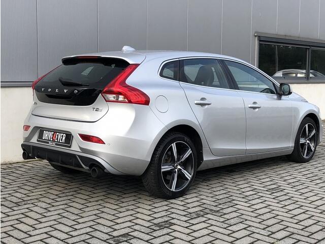 Volvo V40 2.0 T2 R-Design 11-2016 met Navi Climate Pdc Elek pakket Sportve