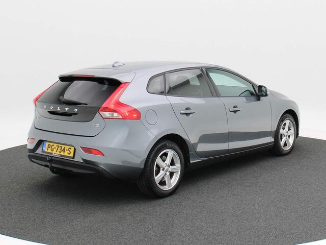 Volvo V40 2.0 T2 Momentum | Trekhaak | Stoel Verwarming | Airco | Navigatiesysteem | Bluetooth | Cruise Controle | 16 Inch