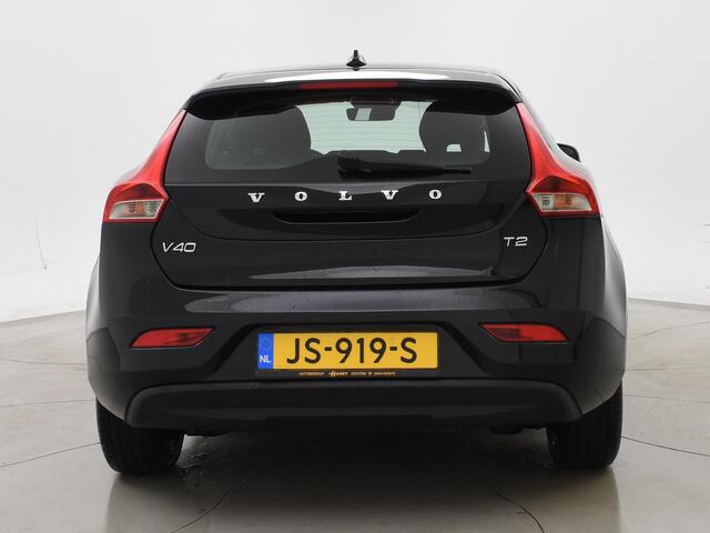 Volvo V40 2.0 T2 NORDIC+ 122 PK + LED | STOELVERW. | NAVIGATIE