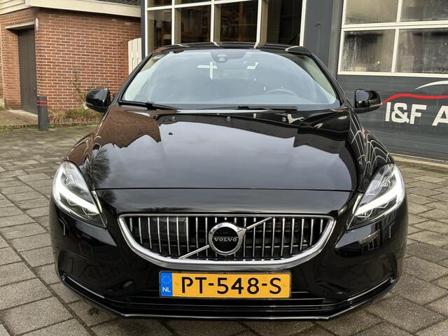Volvo V40 2.0 D2 Nordic+ Panorama Leder Navi Led Trekhaak