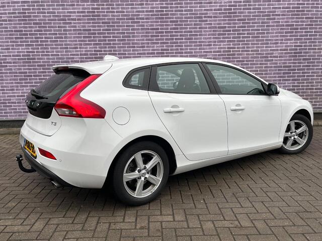 Volvo V40 2.0 T3 Momentum